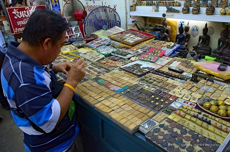 Amulet Market