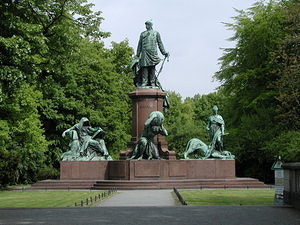 Bismarck-Denkmal vor der Siegessäule